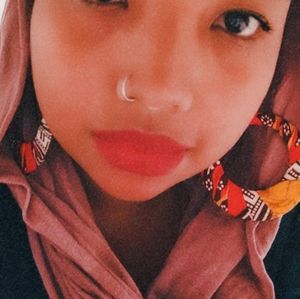 Meet your Posher, Gilary